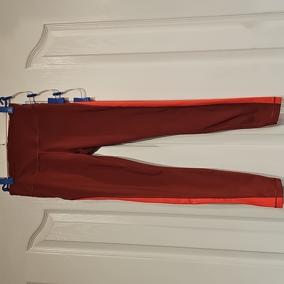 Athleta Ultimate Stash Pocket Colorblock Laser Cut 7/8 Tight Sz XXS EUC - Picture 6 of 15